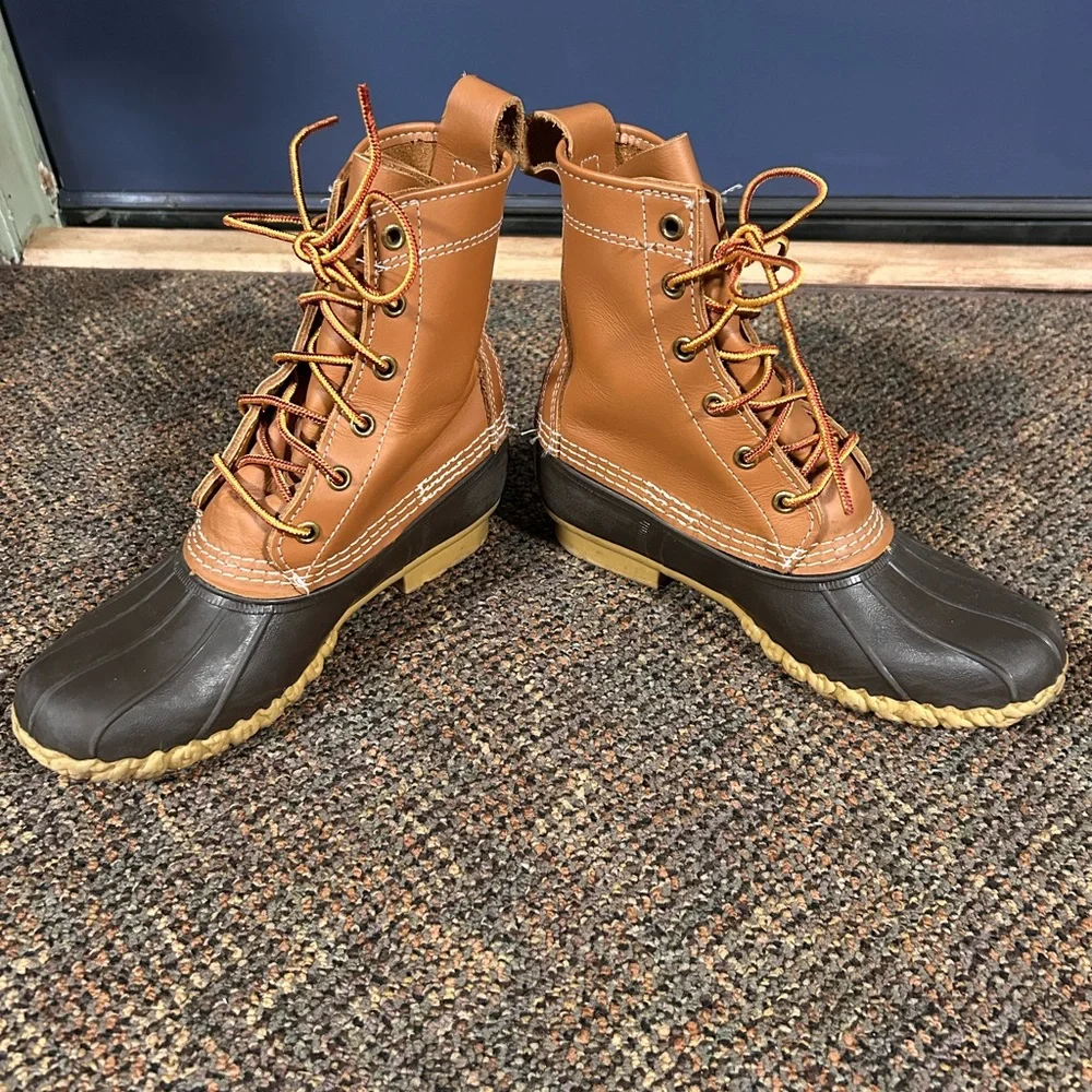 L.L. Bean Tan and Black Bean Boots Women’s Size 6N